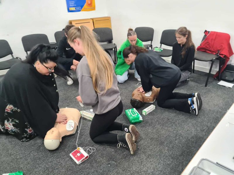 Basic Life Support (BLS) training in Edinburgh